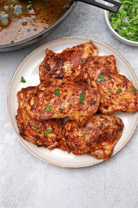 Pan Fried Boneless Chicken Thighs - Recipe Vibes