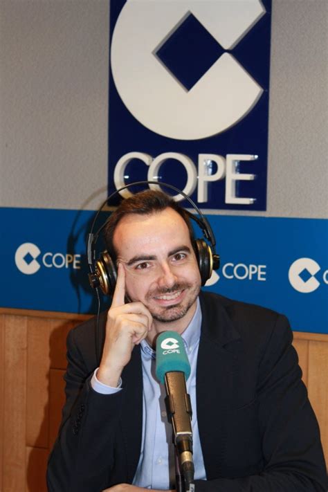 Antiguo director de Economía en COPE, redactor Comparativa de Bancos