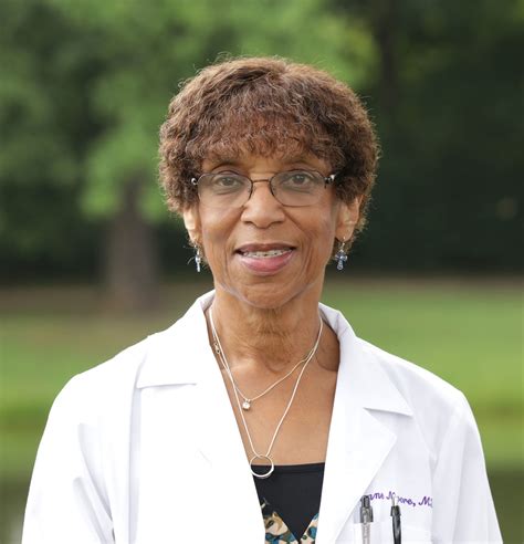 Meet Dr. Yvonne Moore - Women's Health Specialists