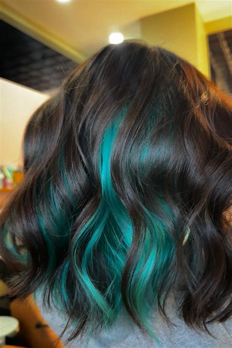 25+ Fun & Gorgeous Peekaboo Hair Color Ideas for Some Added Personality ...