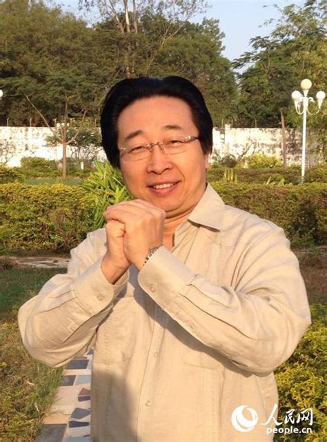 中国驻几内亚比绍大使王华通过人民网向全国人民和海外华侨华人祝贺新春--国际--人民网