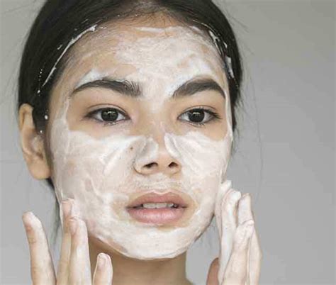 How To Do Makeup At Home The Right Way | Femina.in