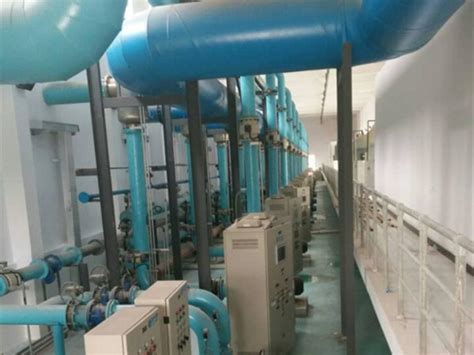 CDM泵安装现场_上海咸若流体科技有限公司