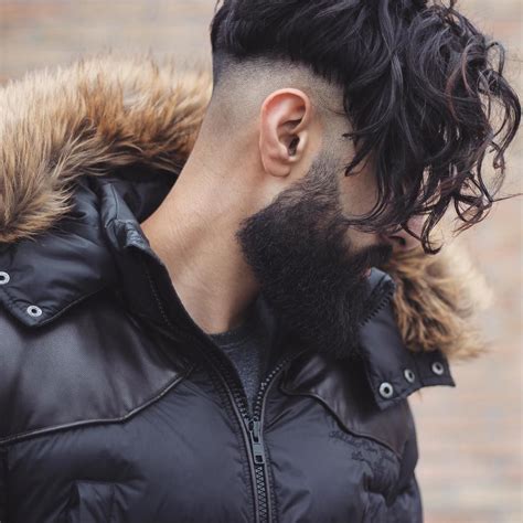 52 Stylish Long Hairstyles For Men -> Updated November 2024 | Wavy hair ...