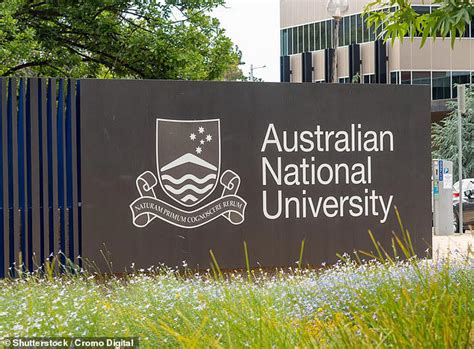 Aussie university demands acknowledgment of country before logging onto ...