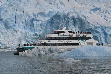 Perito Moreno Glacier Cruise - Hellotickets