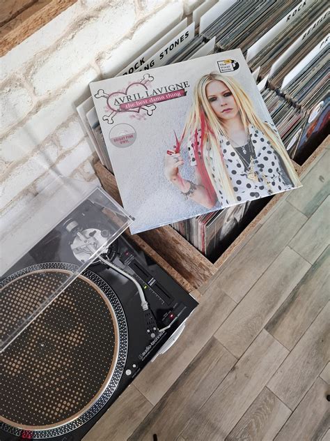 שנה טובה 2024 - The Vinyl Room