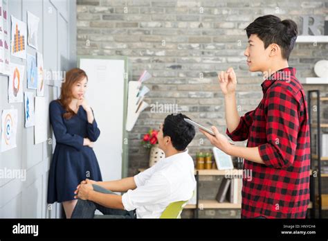 Business People Smiling 的图像结果