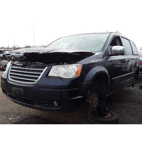 CHRYSLER TOWN & COUNTRY 2010 | Windsor | Kenny U-Pull