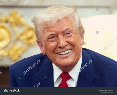 7+ Hundred President Donald Trump Smiling Royalty-Free Images, Stock ...
