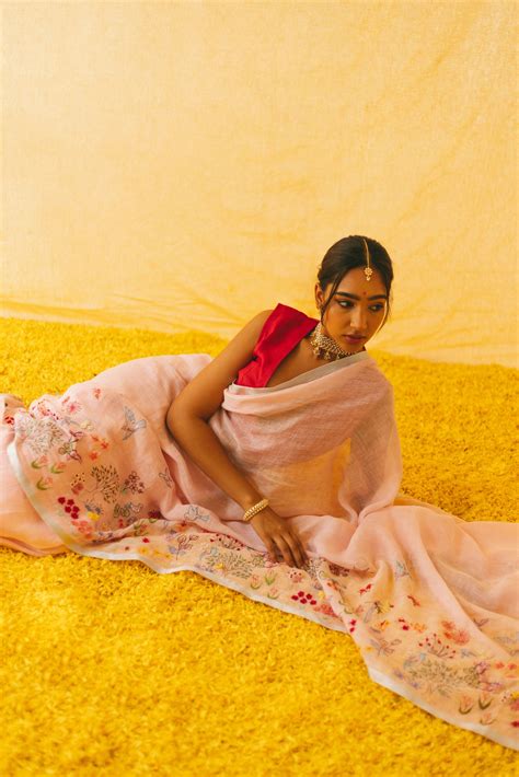 Jhilmil Linen Sari