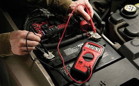 Using a Multimeter On Power Tools 的图像结果