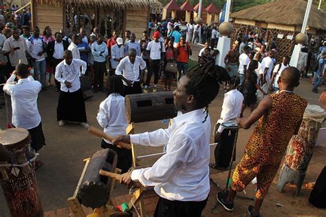 Duala People: Cameroon’s Coastal Traders and Canoe Building Experts