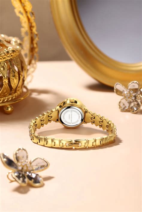 Giordano Luxury Crystal Watch for Women, Stainless Steel Strap, Diamon