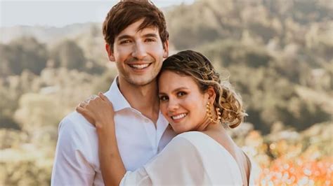 Carlos Torres, de La Reina del Flow, tendría un hijo de meses con su novia