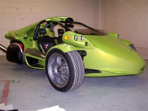 Canadian T-REX 3-wheel street racer