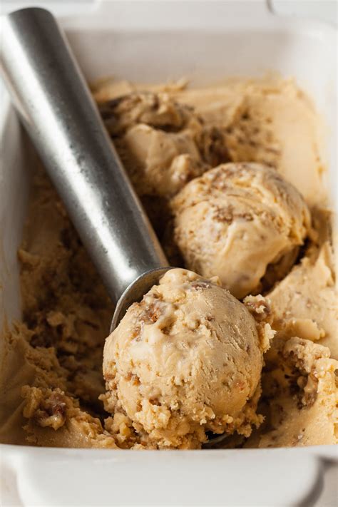Grape Nut Ice Cream with Brown Sugar and Honey - The Live-In Kitchen