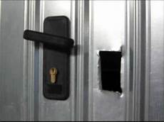 rinforzare porta come rinforzare il portone basculante rinforzare porta come rinforzare il portone basculante