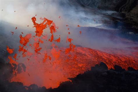 德国摄影师费十年追拍火山喷发画面_图片_新浪户外_新浪体育_新浪网
