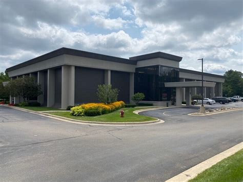 33200 W 14 Mile Rd, West Bloomfield, MI 48322 - Medical Office For ...