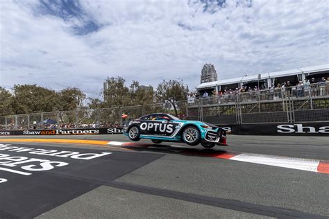 2026 Boost Mobile Gold Coast 500: Beach Villas | Exclusive Experiences ...