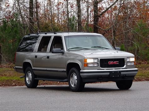 1999 GMC Suburban | Raleigh Classic Car Auctions