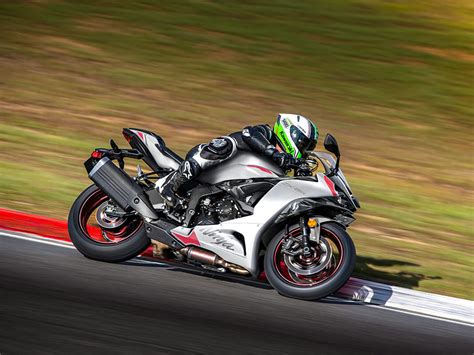 2025 Kawasaki Ninja ZX-6R Motorcycles Union Gap Washington N/A