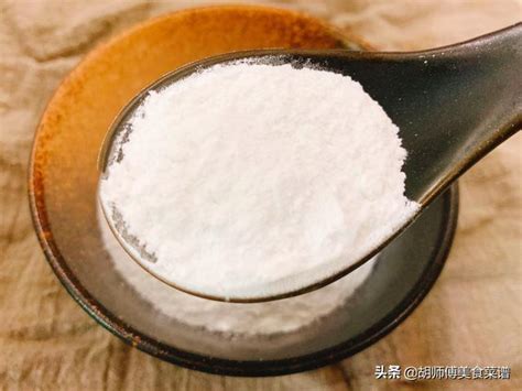 小苏打泡打粉发酵粉的区别或用法（酵母粉和泡打粉）