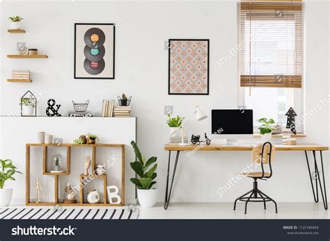 Computer Screen On Desk 的图像结果