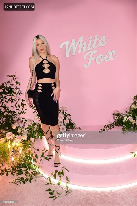 ASHLY SCHWAN Feet - AZNudeFeet