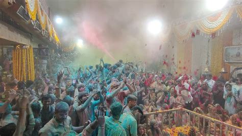 Ujjain: Holika Dahan held, devotees play Holi at Mahakal Mandir