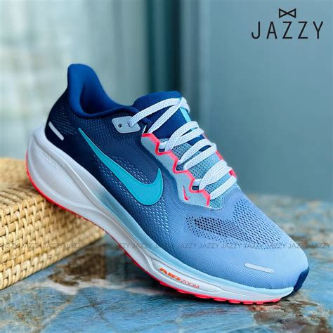 Sports Shoes 的图像结果