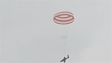 Florida pilot parachutes to safety when plane stalls over Indiana