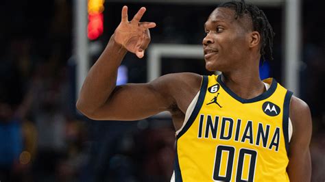 Historic moment awaits as Pelicans, Pacers square off | NBA.com