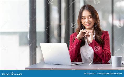 Using Computer Business 的图像结果