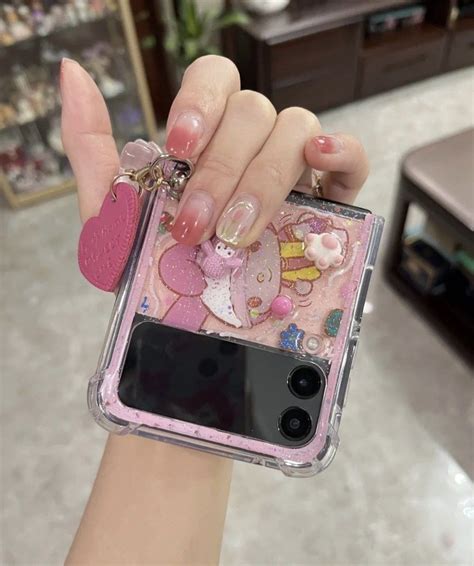 Pin by Nessie 🌺 on Samsung Z Flip | Kawaii phone case, Pretty phone ...