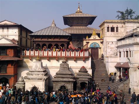 File:Pashupatinath temple,kathmandu,Nepal.jpg - Wikimedia Commons