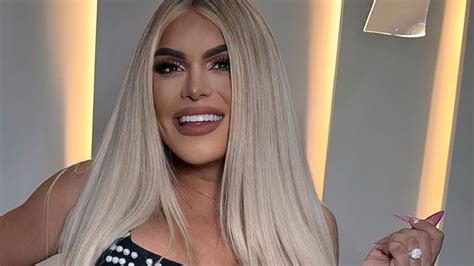 Wendy Guevara vivió el desprecio de los reporteros que la dejaron hablando sola