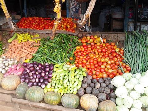 ಗಗನಕ್ಕೇರಿದ ಬೆಲೆಗಳು: ಮಧ್ಯಮ, ಬಡ ಕುಟುಂಬ ತತ್ತರ | Retail inflation in India ...