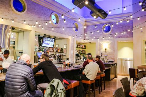 Healthy Eats at LAX Terminal 4 Food Court | Passport to Friday | Luxury ...