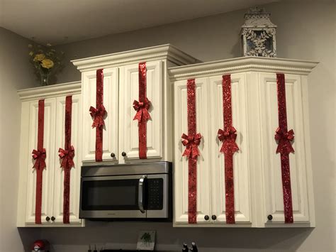 How To Decorate Kitchen Cabinet Doors For Christmas at Wilma Scanlon blog