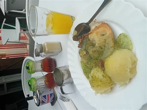 PIE AND MASH, Benidorm - Restaurant Reviews & Photos - Tripadvisor