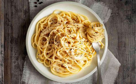 The Ultimate Guide to Authentic Pasta Cacio e Pepe