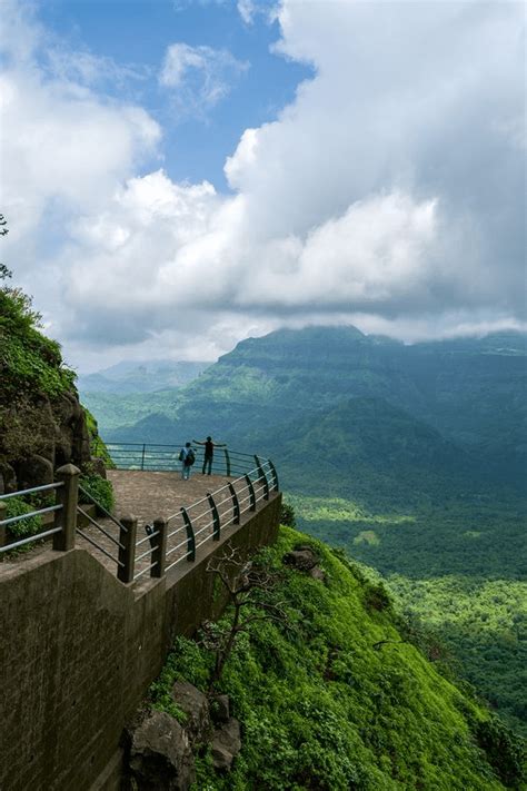 माउंटन पास एक्सप्लोर करताना राहण्यासाठी माळशेज घाट रिसॉर्ट्स | Housing News