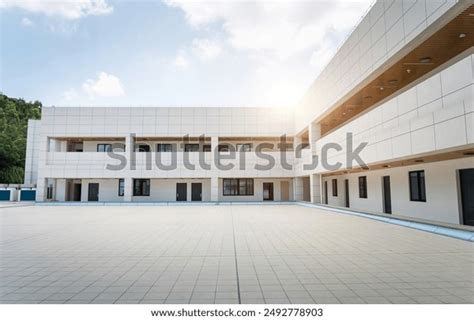 Comprehensive School 的图像结果