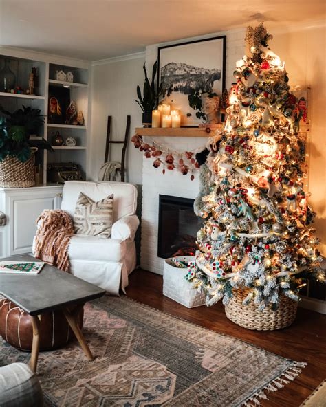Christmas Home Decor in our Small Space- Holiday Housewalk 2019 ...