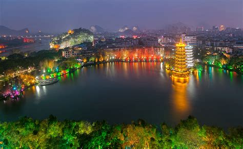 桂林全景 库存照片. 图片 包括有 白天, 都市风景, 城市, 都市, 概览, 通风, 本质, 汉语, 发展 - 25567044