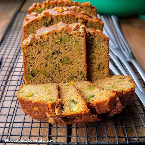 Amazing Greek Yogurt Zucchini Bread for Delicious Indulgence