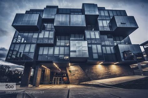 A low, blue building HD Wallpaper HD Wallpaper
