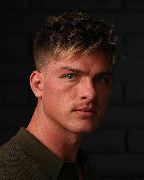 28 Textured Fringe Haircuts Men Are Getting Right Now (2026)